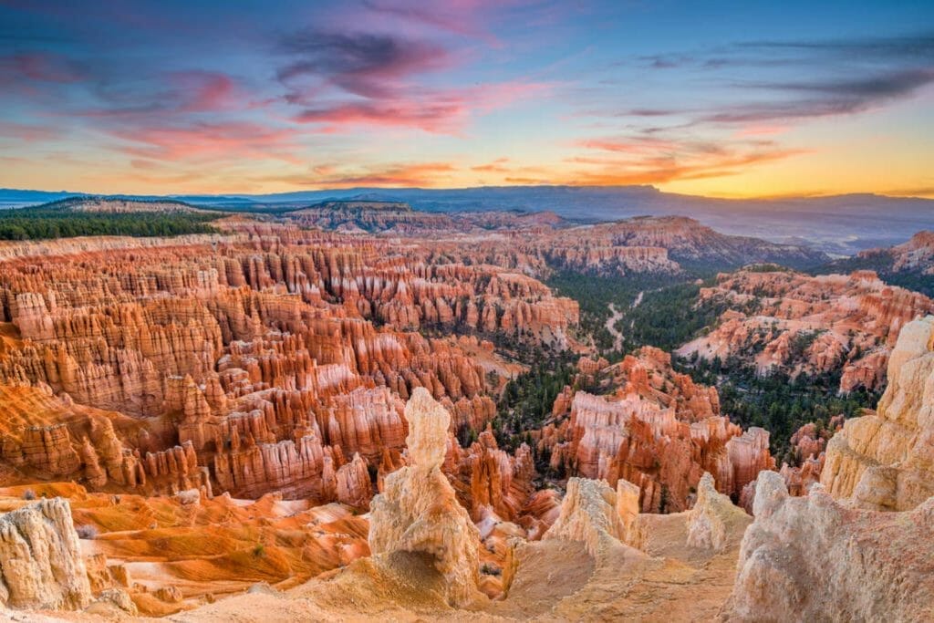 Eloping in Utah view over rocks