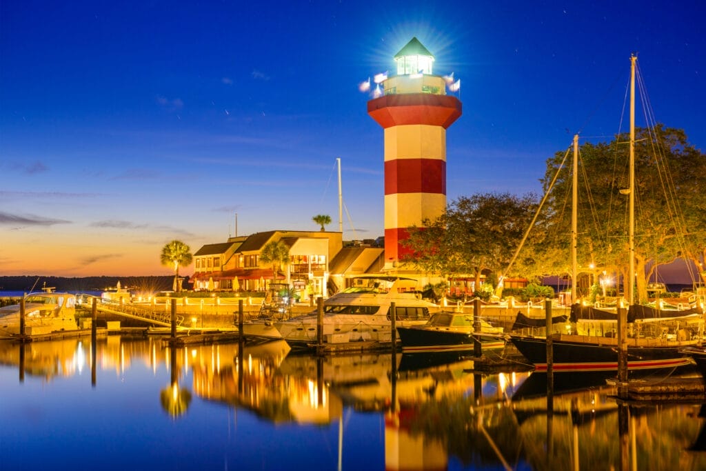 A lighthouse in South Carolina - a cool spot for eloping